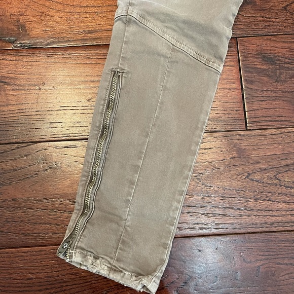 J Brand Cargo Pants - Picture 2 of 5